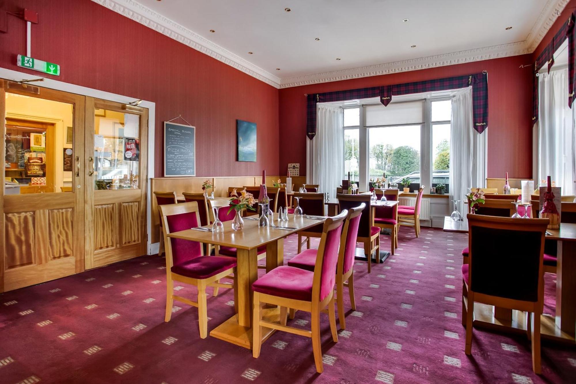 Oyo Glenpark Hotel, Ayr Central Bagian luar foto